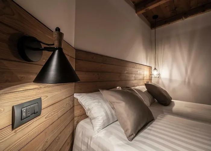 Couette-café Casa Pasini-foresteria 3*