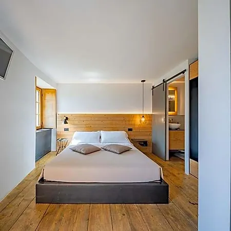 Casa Pasini-foresteria Bed and Breakfast 3*